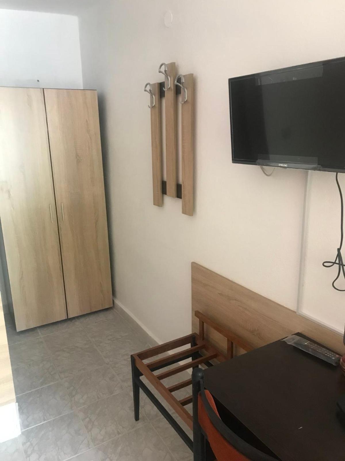 Family Hotel Julian كرانيفو المظهر الخارجي الصورة