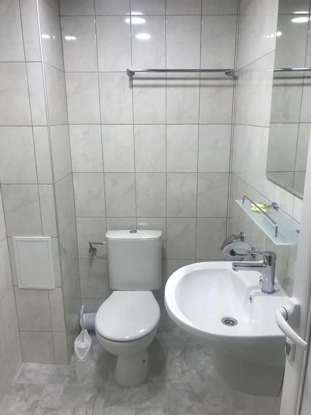 Family Hotel Julian كرانيفو المظهر الخارجي الصورة