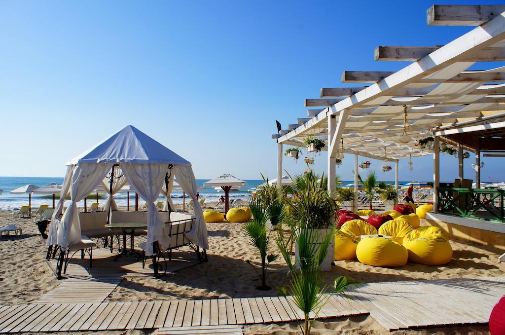 Family Hotel Julian كرانيفو المظهر الخارجي الصورة